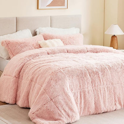 Intelligent Design Malea Shaggy Comforter Set, Long Faux Fur Cozy Down Alternative, Modern Casual Ultra Soft All Season Fluffy Bedding with Matching Sham, Twin/Twin XL, Blush 2 Piece