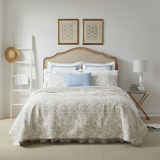 Laura Ashley Home - Amberley Collection - Quilt Set - 100% Cotton, Breathable & Lightweight, Reversible Bedding, Pre-Washed for Added Softness, Queen, Biscuit