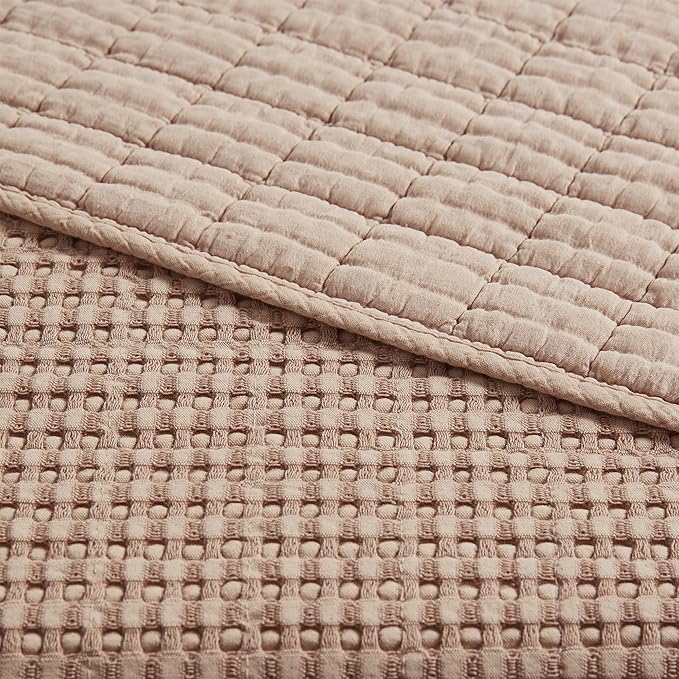 Levtex Home Mills Waffle Full/Queen Quilt Set (88x92in) with 2 Pillow Shams (26x20in) - Blush - Cotton Waffle Full/Queen Size Quilt Bedding Set - Lightweight, Soft, Pre-Washed