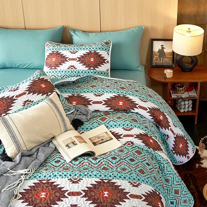 Wake In Cloud - Western Quilt Set, Southwestern Aztec Country Style with Rustic Ranch Vibe, Reversible Lightweight Bedspread Coverlet, 3 Pieces, Turquoise Brown, Twin/Twin XL Size