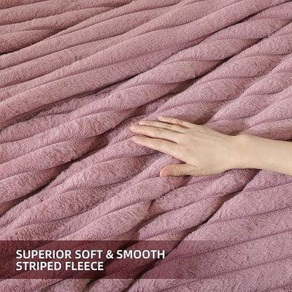 Smoofy Fluffy Twin Comforter Sets 2 Pieces - Old Pink Fleece Fluffy Comforter Set, Luxury Fuzzy Twin Bedding Set, Soft Warm Comforter All Season, Heavy Faux Fur Comforter with Pillow Cases