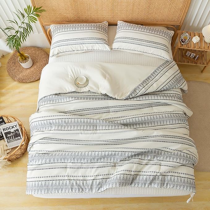 COTTEBED Western Comforter Set King Beige Ultra Soft Lightweight Microfiber Bohemian Chic Aztec Comforter 1 Down Comforter Set & 2 Pillowsham for All Season Use,Boho Comforter Set King