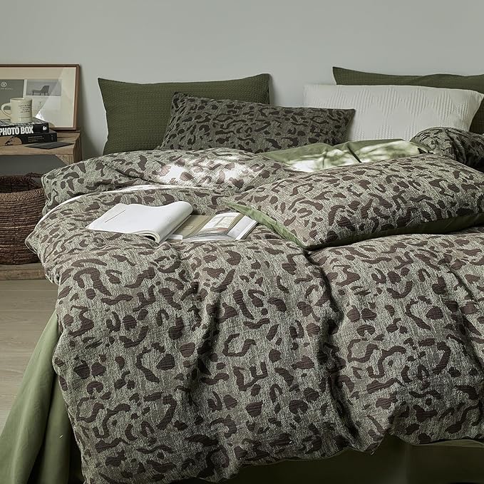 mixinni Leopard Duvet Cover Twin XL Size, Premium Yarn-Dyed Jacquard Cotton Duvet Cover with Green Leopard Print, Farmhouse Bedding Set with 2 Pillowcases Perfect for Him and Her-Green