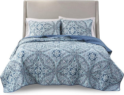 Comfort Spaces Reversible Quilt Set-Vermicelli Stitching Design All Season, Lightweight, Coverlet Bedspread Bedding, Matching Shams, King (104 in x 90 in), Gloria Damask Aqua 3 Piece