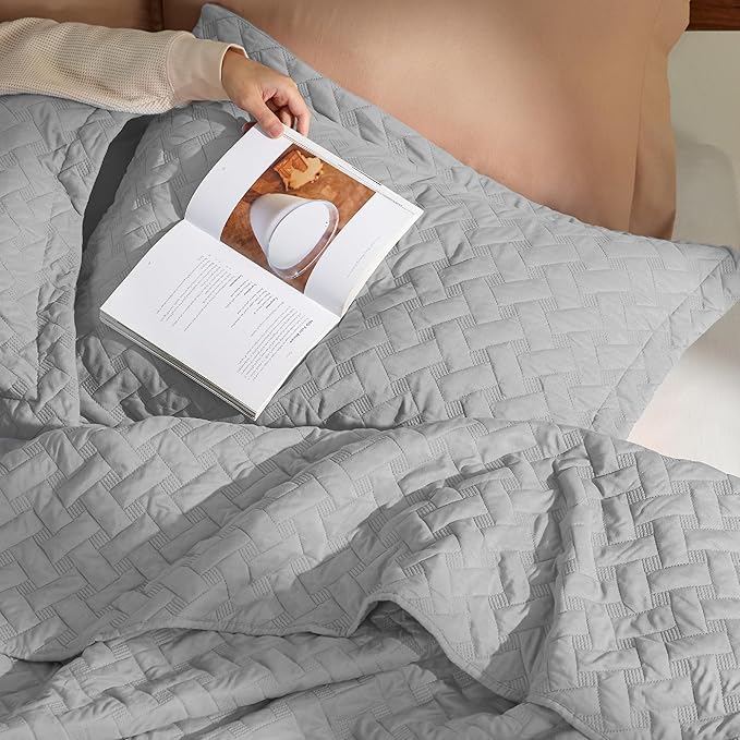 Bedsure Quilts Queen Size - Lightweight Bedspreads Queen Size with Basket Weave Pattern, Soft Quilt Bedding Set, Light Grey Comforter Set Coverlet for All Seasons with 2 Pillow Shams (90" x 96") | Skin-Friendly Soft, All-Season Comfort, Breathable, Lig...