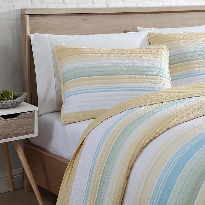 Beatrice Home Fashions Coralinn Striped 3-Piece Quilt Set, Lightweight, All-Seasons, Full/Queen, Yellow Sage