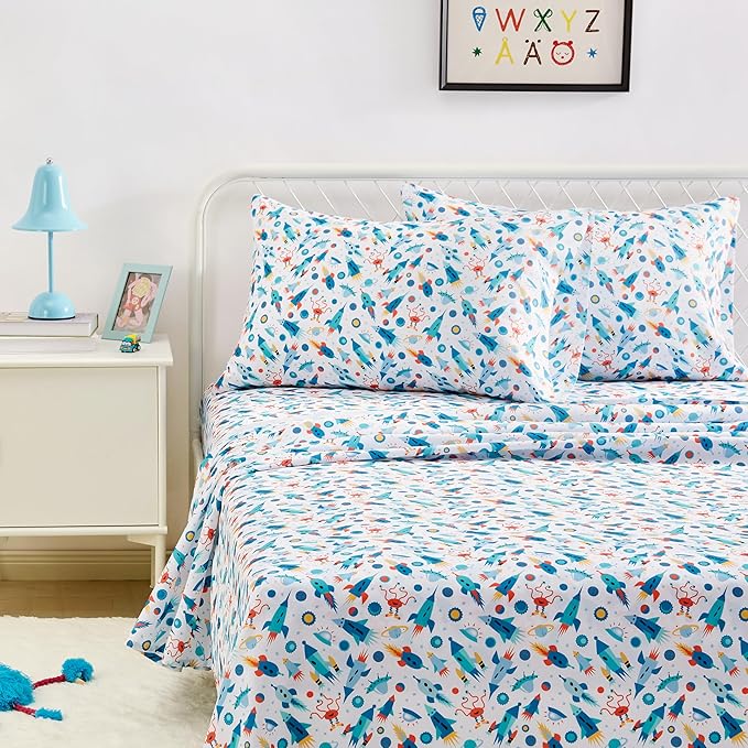 Amazon Basics Kid's Soft Easy-Wash Microfiber 4-Piece Sheet Set with Pillowcase, Full, Cosmic Adventure