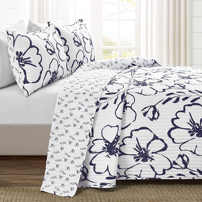 Lush Decor Scandinavian Floral Quilt Queen Size Reversible 3 Piece Set Full/Queen Navy & White - Floral Bedding Set Queen Quilt - White Bedding