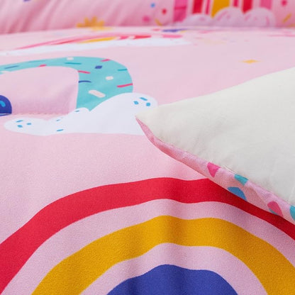 Btargot Lightweight Soft 3 Piece Rainbow Comforter Set with 2 Pillow Covers, Cartoon Love Hearts Suns and Stars Bedding Set for Girls Boys Kids, Queen Light Pink