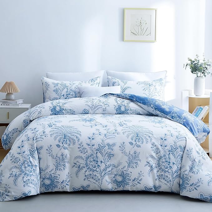 BOLINLIVING Floral King Size Comforter Set, Soft Breathable Bed in a Bag King Size 3 Pieces, Blue and White Floral Bedding Set for All Season, 1 Comforter & 2 Pillowcases