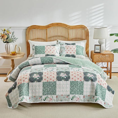 Joyreap 3 Pieces Floral Patchwork Quilt Set California King, 102x114 inches- Green n White Floral Design, Smooth Soft Microfiber Quilt, Bedspread Bed Cover for All Season