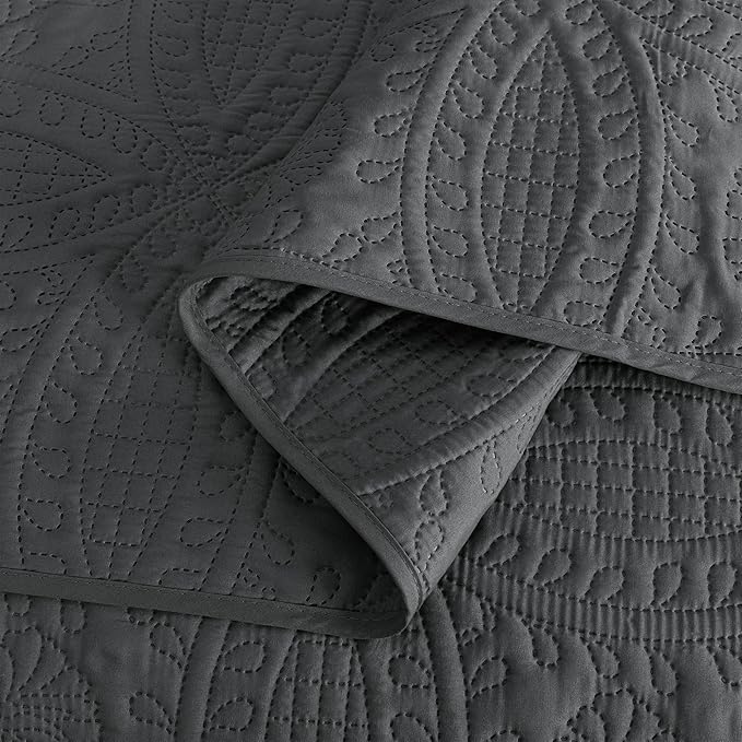 Chezmoi Collection Austin 3-piece Oversized Bedspread Coverlet Set (King, Charcoal) | Oversized, Lightweight, Fade Resistant
