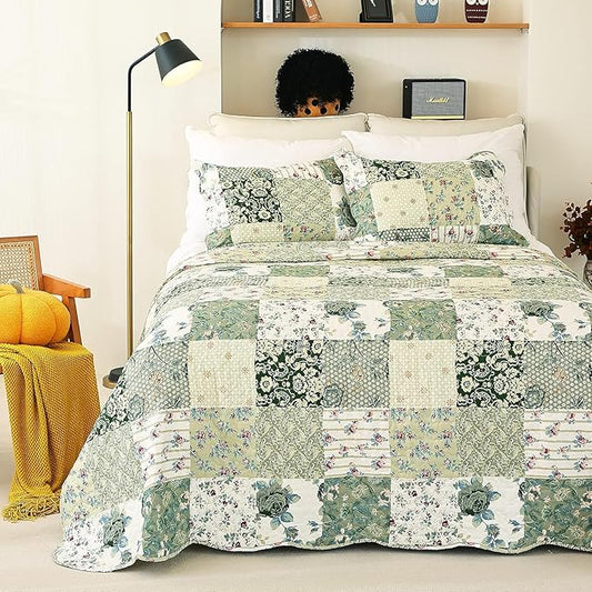 Cmfshape Summer Floral Oversized King Quilted Bedspread,Romantic Green Quilt Set,Reversible Stitched Bedding Cover All Season,Soft Lightweight Coverlet with Pillow Cases (Green,114"x102")