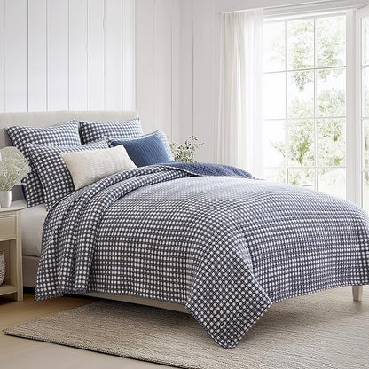 Levtex Home - Camden Gingham Stitch Navy Quilt Set - Full/Queen Quilt (88x92in) and 2 Standard Shams (20x26in) - Textured Gingham - Navy and White - Reversible - Cotton | Textured