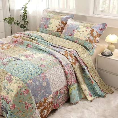 vctops Boho Patchwork Cotton Quilted Bedspread Quilt Set Queen Size 3 Pieces Soft Reversible Lightweight Coverlet Set Floral Print 1 Quilt and 2 Pillow Shams (Purple,Queen)