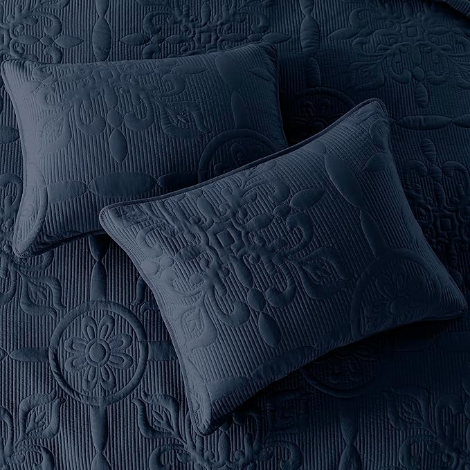 B2EVER Navy Blue Damask Quilt King Size Bedding Sets with 2 Pillow Shams, Boho Bedspread Lightweight Soft Farmhouse Vintage Bohemian Coverlet Retro Jacquard Pattern Bed Cover for All Season, 3 Pieces