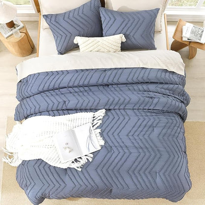 Litanika Bluish Grey Queen Size Comforter Sets, 3 Pieces Lightweight Chevron Tufted Bedding Comforter Set, Fluffy Down Alternative Comforter Bed Set Gift Choice (90x90In Comforter and 2 Pillowcases)