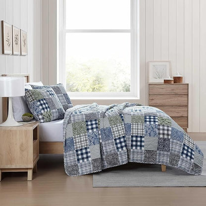 Eddie Bauer - Queen Quilt Set, Reversible Cotton Bedding with Matching Shams, Patchwork Luxurious Bedding Set with Plaid Reverse (Cozy Plaid Patchwork Blue/Green, Queen)