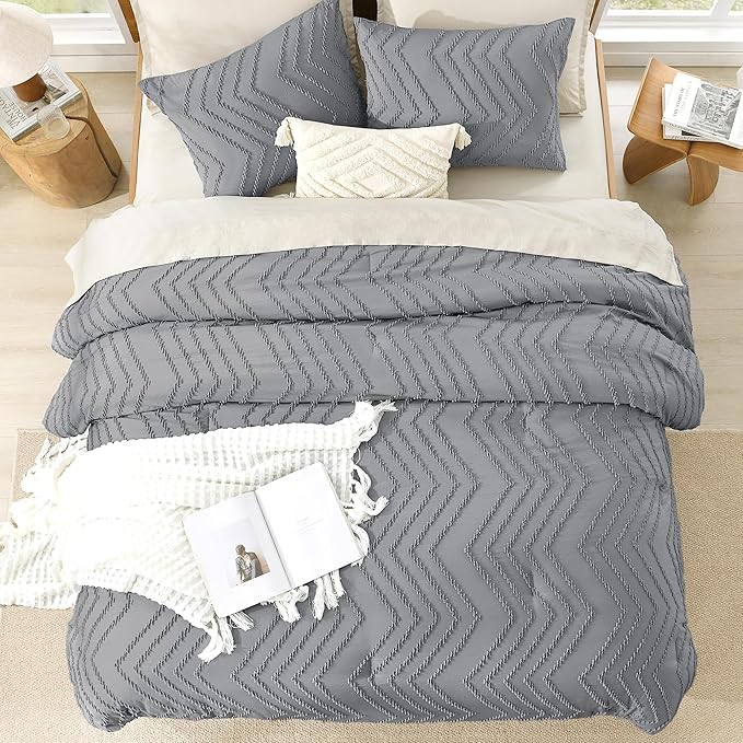 Litanika Gray Queen Size Comforter Sets, 3 Pieces Lightweight Chevron Tufted Bedding Comforter Set, Fluffy Down Alternative Comforter Bed Set Gift Choice (90x90In Comforter and 2 Pillowcases)