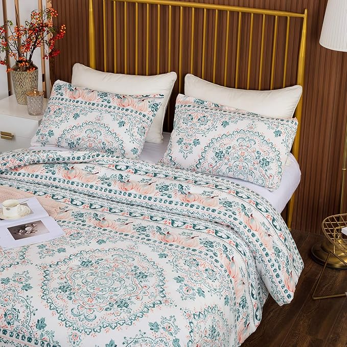 CLOTHKNOW Green White Floral Queen Comforter Set Botanical Bedding Comforter Sets Soft Boho Comforter Queen with 2 x Pillowcases