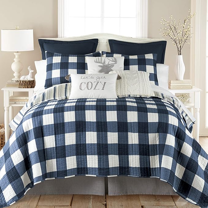 Levtex Home - Camden Quilt Set -Twin/Twin XL Quilt (68 x 86 in.) + One Standard Pillow Sham (26 x 20 in.) - Buffalo Check in Navy and Cream - Reversible Pattern - Cotton