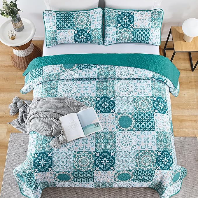 Dobuyly Teal Quilt Set Queen Size, Boho Turquoise Plaid Patchwork Bedspreads Coverlet Set, 3 Pieces Soft Lightweight Microfiber Bohemian Quilt Bedding Set for All Seasons 96"x90"