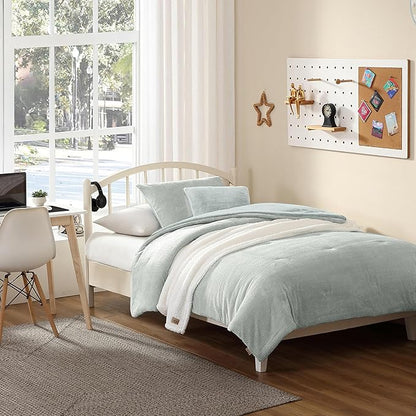 UGG Remina Twin Comforter Set 4 Piece Bed in a Bag with Throw Blanket, Decorative Pillow, Sham, and Reversible Comforter Hypoallergenic Washable Dorm Bedding, Twin XL, Blue-Green Clear Creek
