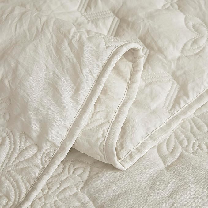 B2EVER Boho Light Beige Quilt Queen Size Bedding Sets with Pillow Sham, Bohemian Lightweight Bedspread Coverlet, Farmhouse Floral Vintage Thin Comforter Bed Cover All Season, 3 Pieces, 90x90 inches