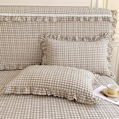 mixinni Vintage Ruffle Tan Gingham Comforter Set 3-Piece Washed Cotton Queen Beige Grid Bedding Set with Taupe Geometric Checkered Pattern, Farmhouse Chic Soft Fluffy Comforter for All-Season