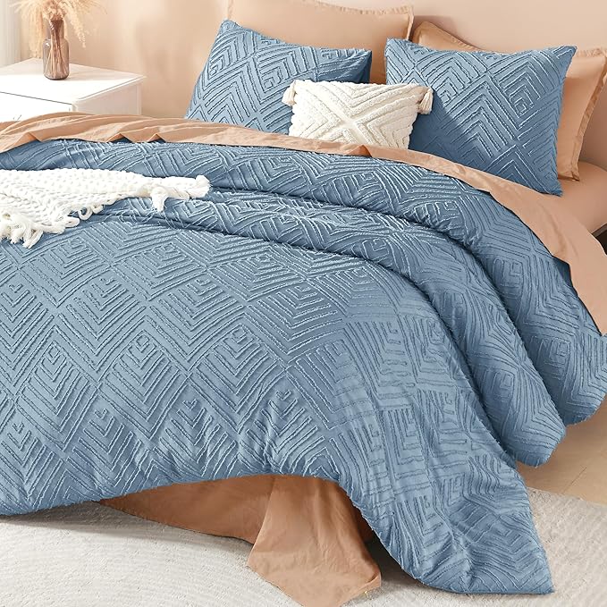 Litanika Grayish Blue Oversized Queen Comforter, 3 Pieces Tufted Boho Farmhouse Bedding Comforter Sets, Lightweight Fluffy Comforter Bed Set for All Season (98x98In Comforter and 2 Pillowcases)