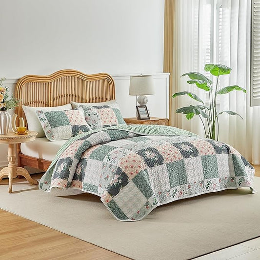 Joyreap 3 Pieces Floral Patchwork Quilt Set California King, 102x114 inches- Green n White Floral Design, Smooth Soft Microfiber Quilt, Bedspread Bed Cover for All Season