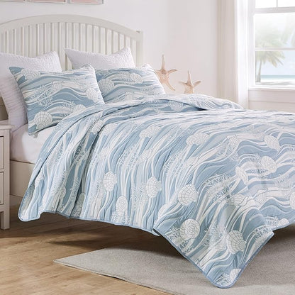 Greenland Home Coastal Paradise Reversible Matelassé Coverlet Set, 2-Piece Twin/XL, Dover Tidal Blue