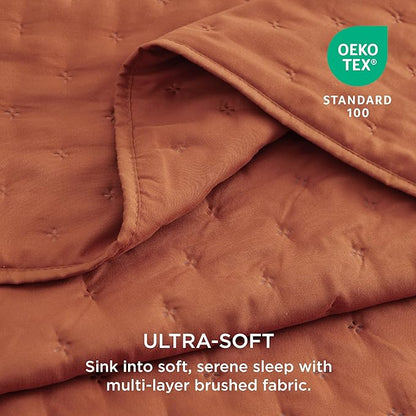 Bedsure Quilts Queen Size - Red Orange Bedspread Queen Size & Lightweight Comforter, Boho Coverlet with Clover Pattern, Ultra Soft All-Season Bedding, 90 x 96 Inches | Stitch-Free Quilting, Ultra Soft, Lightweight, Machine Washable, Pet-Friendly