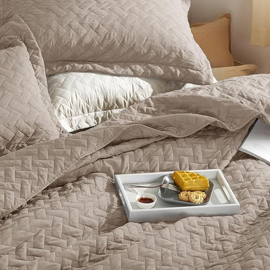 Bedsure Quilts Queen Size - Lightweight Bedspreads Queen Size with Basket Weave Pattern, Soft Quilt Bedding Set, Taupe Comforter Set Coverlet for All Seasons with 2 Pillow Shams (90" x 96") | Skin-Friendly Soft, All-Season Comfort, Breathable, Lightwei...