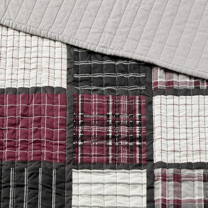 Woolrich Reversible Quilt Cabin Lifestyle Design - All Season, Breathable Coverlet Bedspread Bedding Set, Matching Shams, Oversized King/Cal King, Tulsa Plaid Red/Grey 3 Piece
