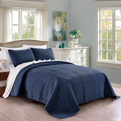 Pure Bedding Quilt Set Full/Queen Size Navy - Oversized Bedspread - Soft Microfiber Lightweight Coverlet for All Season - 3 Piece Includes 1 Quilt and 2 Shams, Geometric Pattern