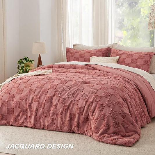 Bedsure Twin/Twin XL Comforter Set Grayish Pink, Boho Tufted Bed Set, Checkered Farmhouse Shabby Chic Bedding, 2 Pieces, 1 Plaid Geometric Comforter and 1 Pillow Sham