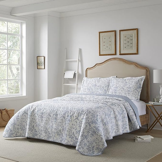 Laura Ashley - Twin Quilt Set, Soft Cotton Bedding with Reversible Design, Medium Weight for Year Round Use, 2 Piece Bed Set with Matching Pillowcase (Amberley Blue)