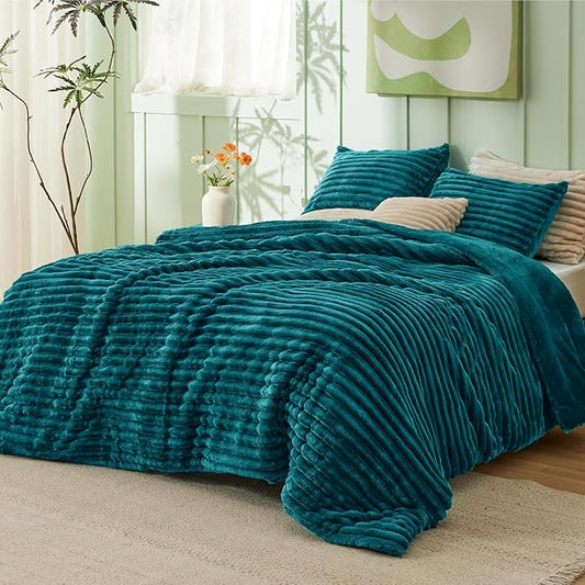 Bedsure Comforter Set Queen Size - GentleSoft™ 3 Pieces Double-Side Fleece Fluffy Teal Comforter Set, Cozy Striped Room Decor Aesthetic, Luxury Bedding Queen Size, 2 Pillowcases, 90x90 Inches