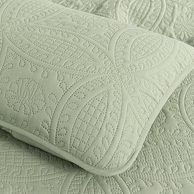 Chezmoi Collection Austin 3-piece Oversized Bedspread Coverlet Set (Queen, Sage) | Oversized, Lightweight, Fade Resistant