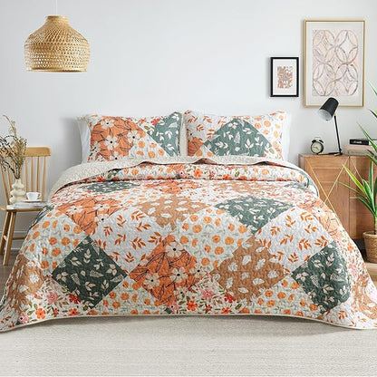 Whale Flotilla Patchwork Quilts Queen Size, Extra Soft Boho Floral Bedspreads for Bed Reversible Lightweight Full Queen Quilt Bedding Set Printed Coverlets with 2 Pillow Shams for All Seasons, Orange