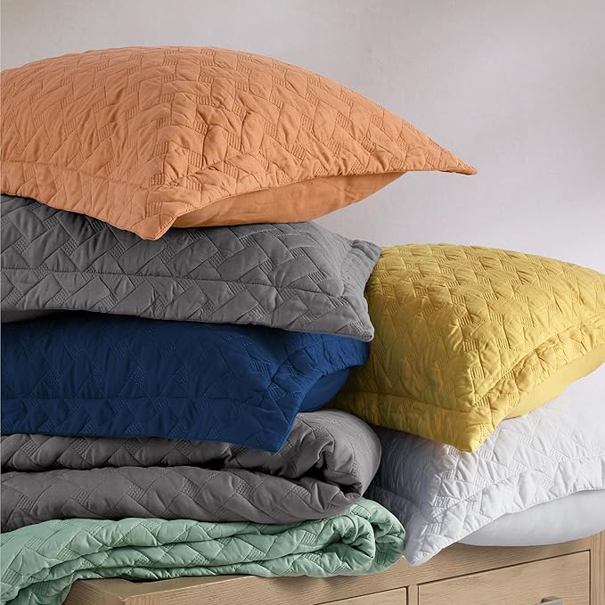 Bedsure California King Quilts - Lightweight Bedspreads Cal King Size with Basket Weave Pattern, Soft Quilt Bedding Set, Grey Comforter Set Coverlet for All Seasons with 2 Pillow Shams (111" x 106") | Skin-Friendly Soft, All-Season Comfort, Breathable,...