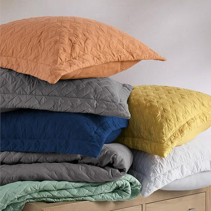 Bedsure California King Quilts - Lightweight Bedspreads Cal King Size with Basket Weave Pattern, Soft Quilt Bedding Set, Grey Comforter Set Coverlet for All Seasons with 2 Pillow Shams (111" x 106") | Skin-Friendly Soft, All-Season Comfort, Breathable,...
