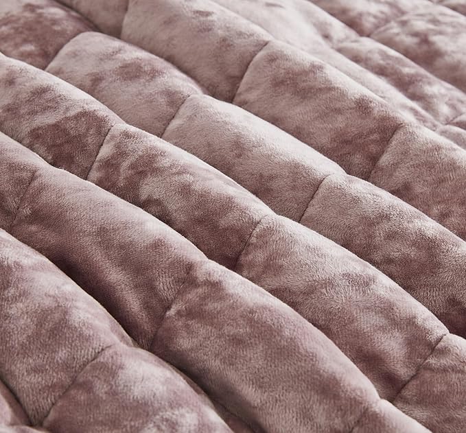 Chezmoi Collection Lux Dusty Pink Velvet Quilt Oversized King Set, 3-Piece Plush Distressed Velvet Bedding All Season Lightweight Comforter Brushed Microfiber Reverse with Diamond Stitch Quilting