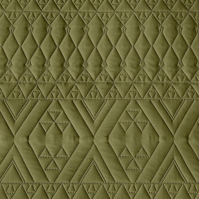 akkialla King/Cal King Size Quilt Bedding Set,Olive Green Lightweight Microfiber Soft Bedspread,Modern Style Geometric Pattern Coverlet Set for All Seasons,3 Piece(1 Quilt,2 Pillow Shams)