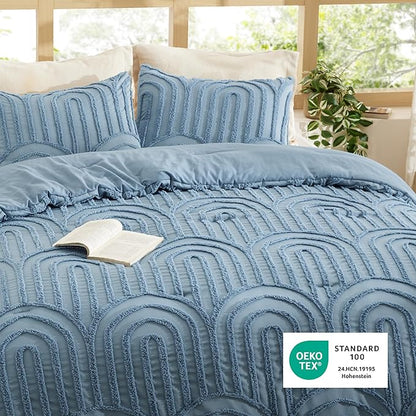Bedsure Boho Tufted Blue Comforter King Size, GentleSoft™ 3 Pieces Boho Farmhouse Decor Bedding, Arch Shabby Chic Bedding for All Seasons, 1 Bed Comforter, 2 Pillow Shams, 104x90 Inches