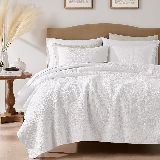 palassio White Paisley 100% Cotton Quilt Twin Size Bedding Sets with 1 Pillow Sham, Boho Floral Lightweight Farmhouse Country Vintage Soft Bedspread Shabby Chic Coverlet for All Season, 2 Pieces