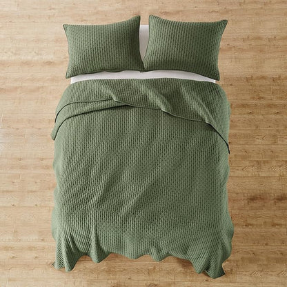 Levtex Home Cross Stitch Reversible King/Cal King Quilt Set (106x92in) and 2 Pillow Shams (36x20in) - Stitch Texture - Forest Green - Cotton King Size Quilt Bedding Set - Lightweight Soft Pre-Washed