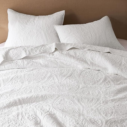 PALASSIO White Paisley 100% Cotton Quilt California Cal King Size Bedding Sets with 2 Pillow Shams, Oversized Boho Floral Farmhouse Vintage Soft Bedspread Shabby Chic Coverlet for All Season, 3 Pieces