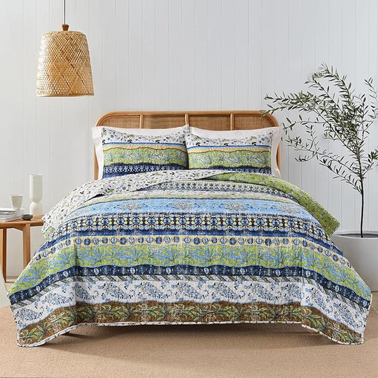 Boho Style King Quilt Set Green Bohemian Floral Strip Quilt Beddding Set, Soft and Lightweight Bedspread for All Season, Oversize King Bed Coverlet with 2 Matching Pillow Shams (3 Pieces)